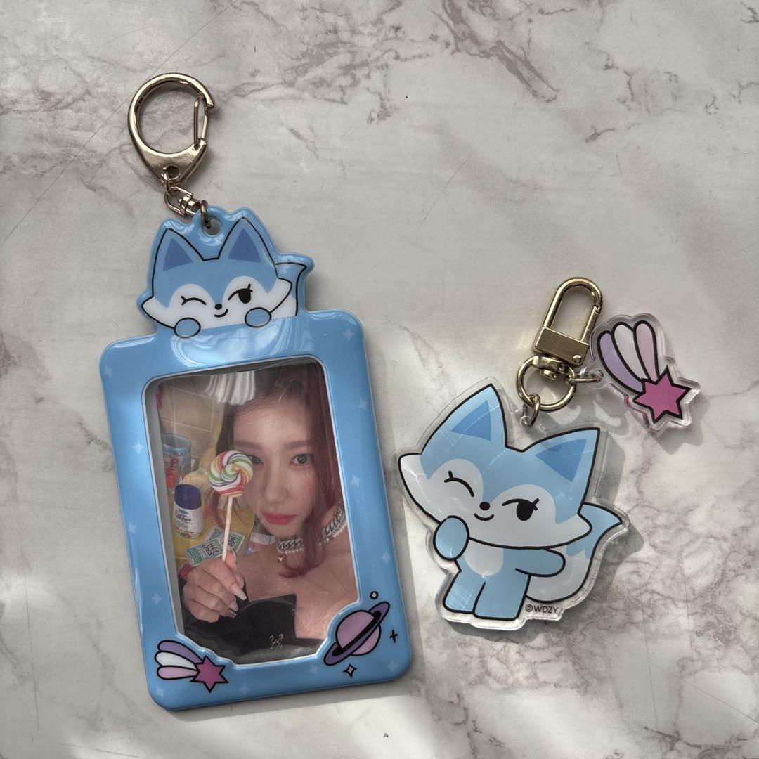 

[Б/У] Чехол для торговой карты ITZY Chaeryeong, брелок для торговой карты
