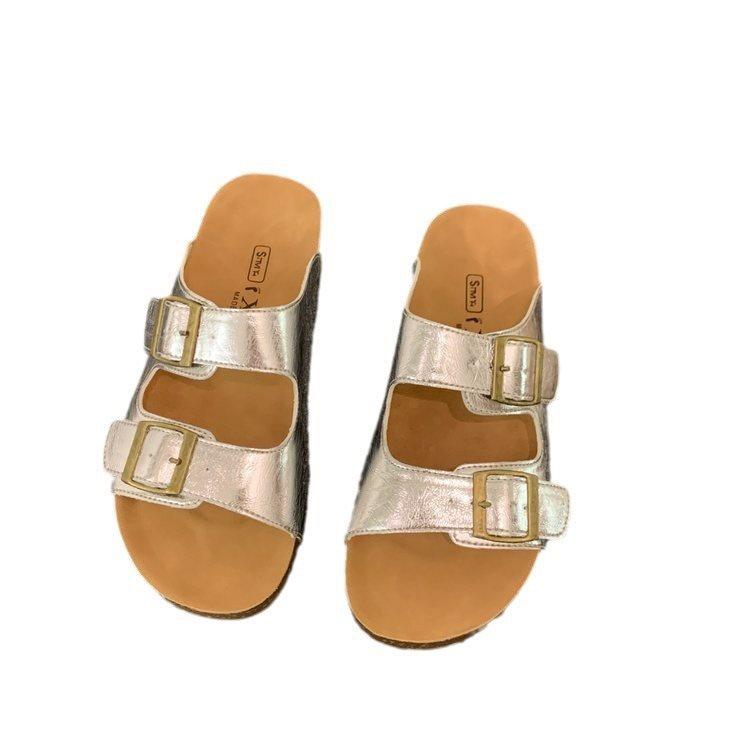 Vêtements d'extérieur été polyvalents chaussures pour femmes mode célébrité Internet chaussures de plage bord de mer claquettes plates décontractées de vacances vêtements d'extérieur