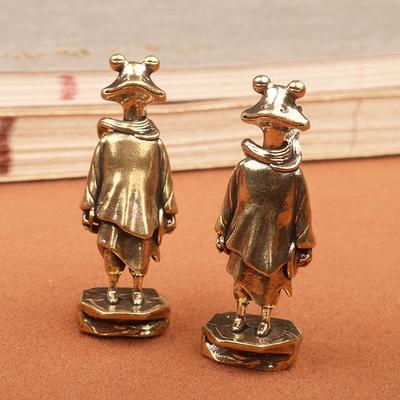 Designer Style Brass Frog Ornament Mini Standing Frog Copper Statue Antique Crafts Office Home Tea Pet Table Decorations