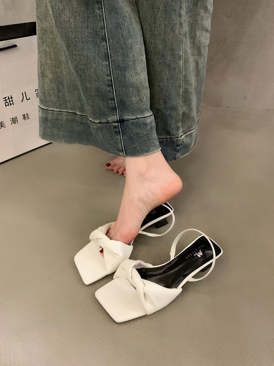 

Silver high heels with sandals New summer square head temperament shoes 39