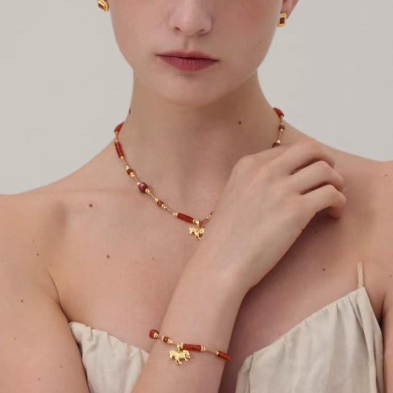 Red Agate Horse Pendant Necklace: Chic & Versatile Year of the Rat Design with Beaded Clavicle Chain