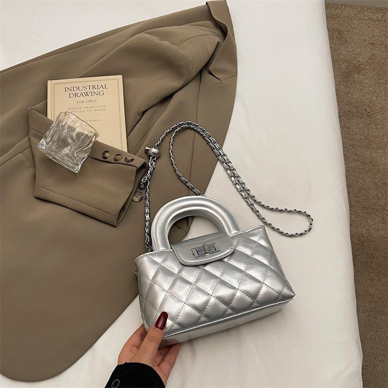 Niche diamond chain bag women's new spring and summer fashion portable commuter shoulder crossbody small square bag