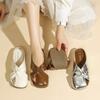 A New Style of Flat-bottomed Soft-soled Bean Shoes for Women with A Shallow Opening