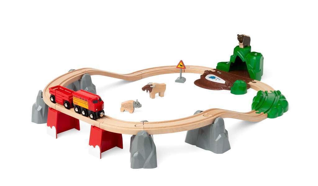 BRIO Forest Animal Set 33988 (26-Piece) Wooden Rail Toy for Ages 3 and Up