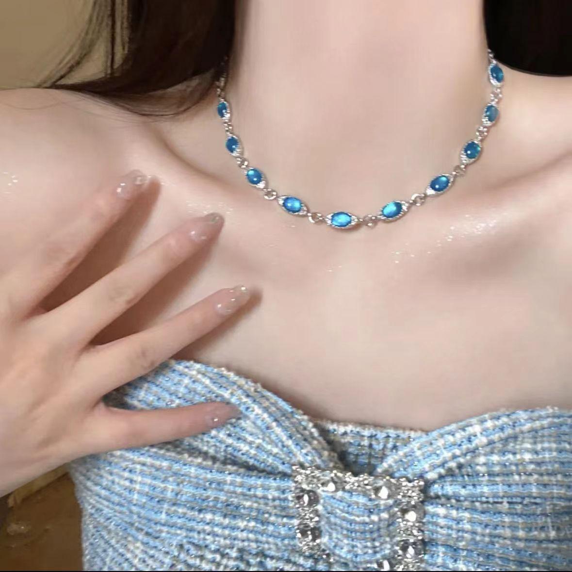 

Элегантное сверкающее бриллиантовое ожерелье с бабочкой и жемчугом - Женская универсальная цепочка для ключицы 2024 года, аксессуар в стиле легкой роскоши