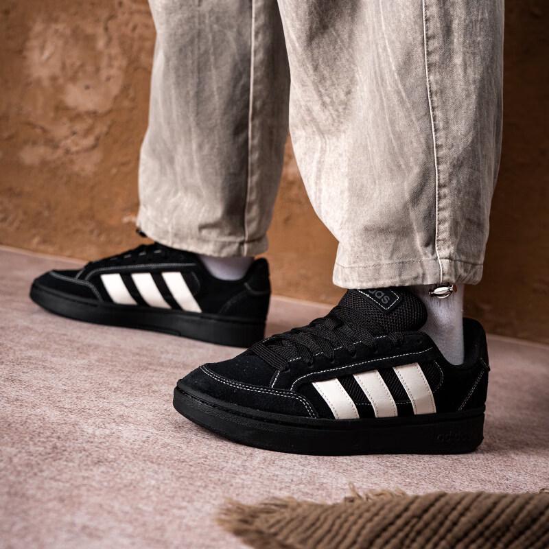 adidas JR9819 Unisex Sports Casual Shoes