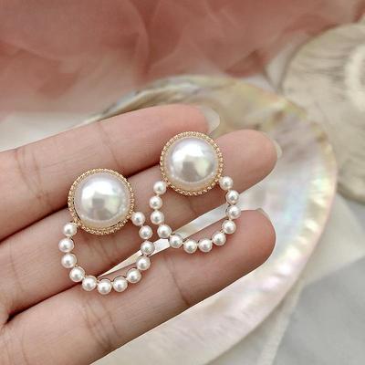 Boucles d'oreilles simples à clou coréennes Tempérament Boucles d'oreilles fleur en perle douces Bijoux pour femme KTJ