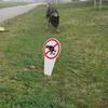 Neues beidseitiges Hundekot-Verbotsschild Chevron-Brett Bemaltes Hundespaziergang-Warnschild Wetterfester Pfahlschild Hundestopp-Schild Park