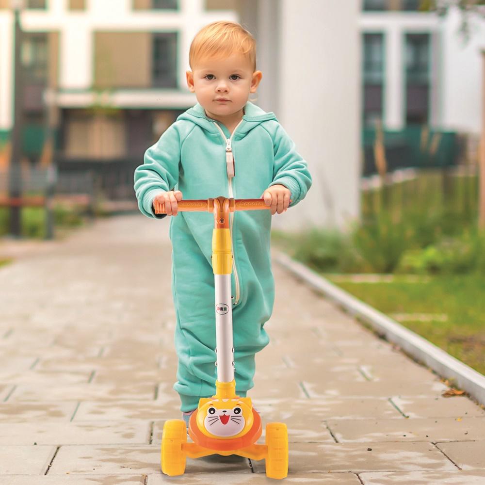 Kitten 2in1 Foldable Three-Wheeled LED Scooter with Seat