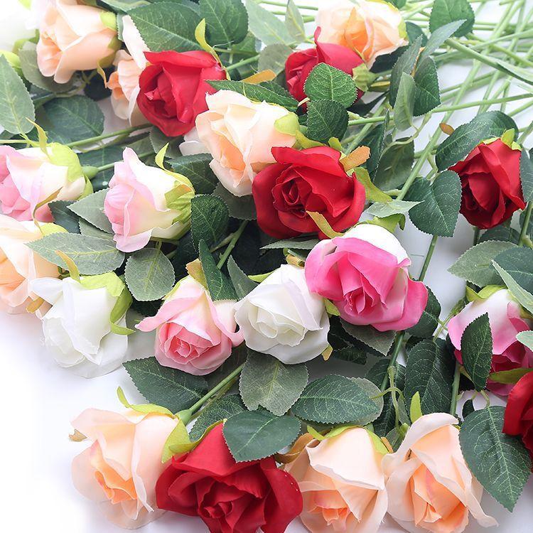 10 Stück/Lose Rose Künstliche Blumen Heim- und Wohnzimmerdekoration Einen Strauß in der Hand halten Esstisch Blumenschmuck Hochzeitsfeier Zubehör
