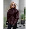 Giacca da Donna in Ecopelle di Media Lunghezza con Collo Alto da Motociclista e Cintura Allacciata Vintage