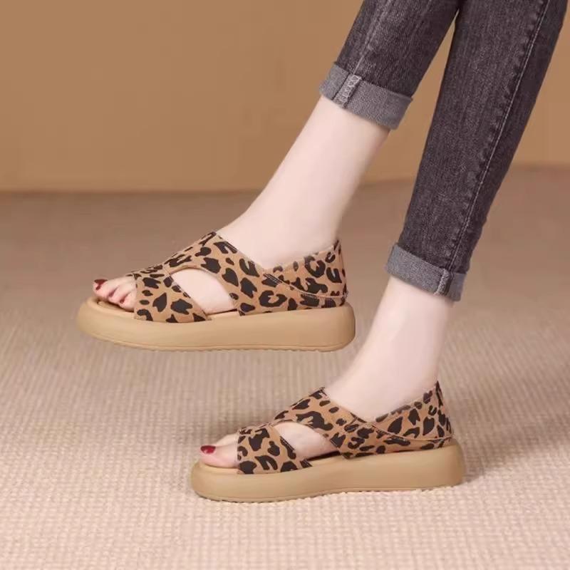 Summer 2025 Open-toed Soft Leather Sandals Comfortable Fashion Retro Versatile Flat Non-slip Fashion Casual Shoes Single Shoes