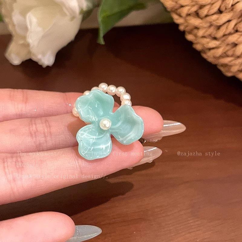 

Romantic Fashion Dopamine Colorful Flower Imitation Pearl Beaded Rings for Women Sweet Vacation Finger Jewelry Accessories Gift resizable