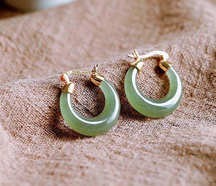 Natürliche weiße Jade Halbmond-Creolen Ohrringe Damen Feiner Schmuck Echte Hetian Jade Nephrit Halbmond Hängeohrring