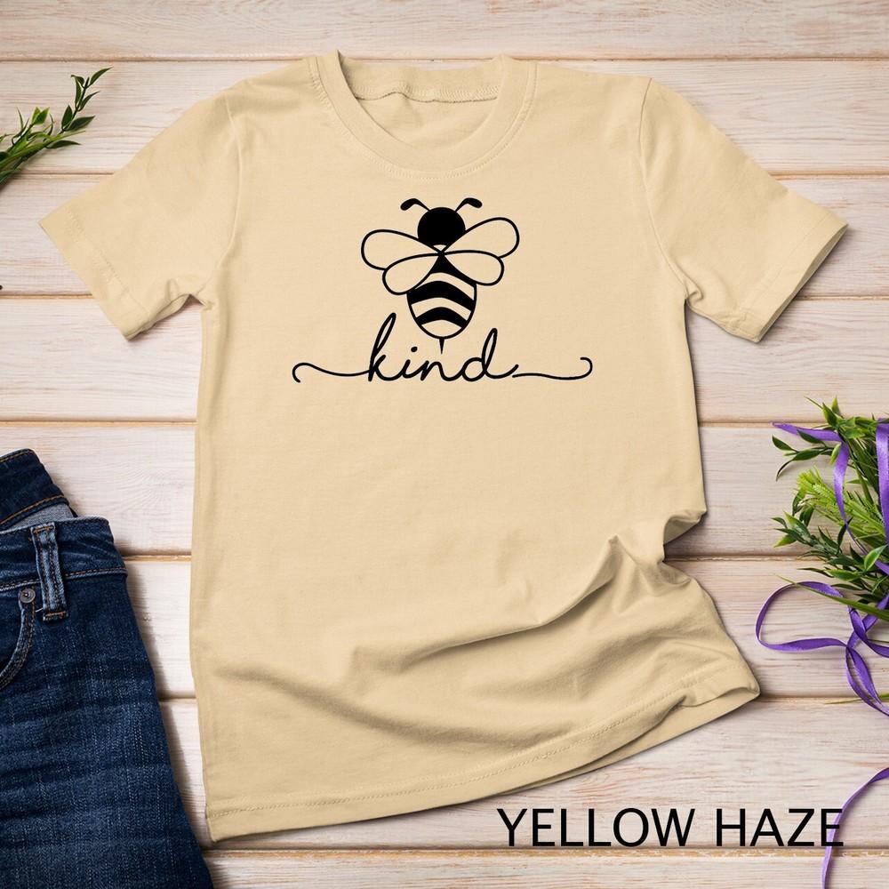 

Teaching Inspiration Gift for Teacher Teens Friend Bee Kind Unisex T-shirt L