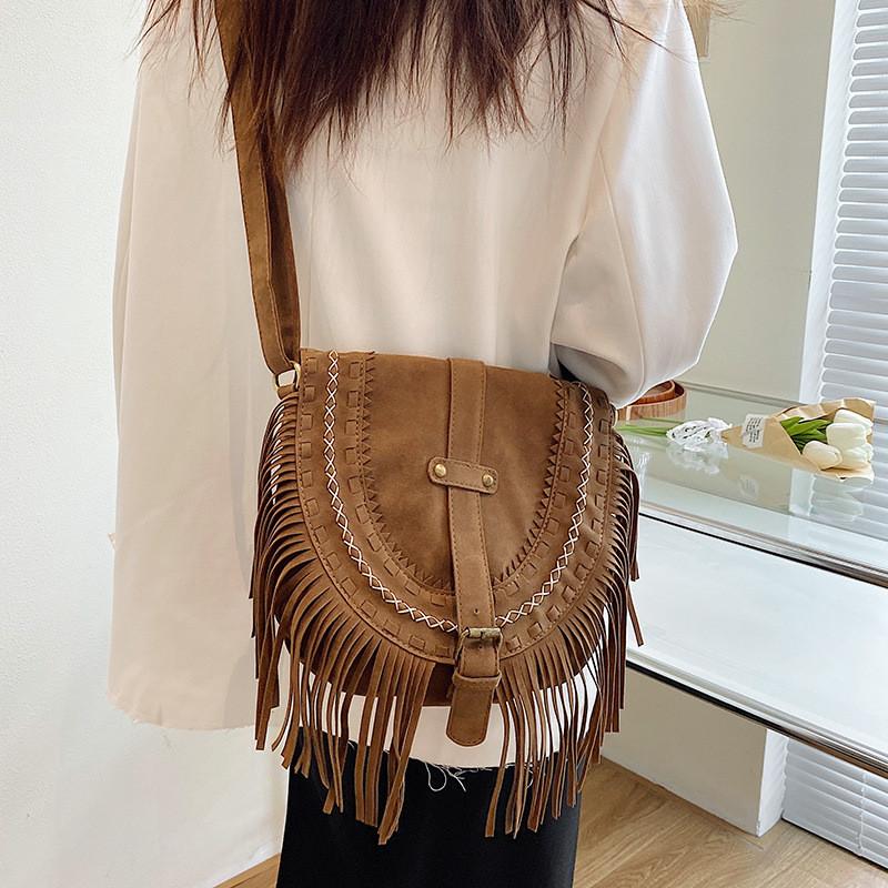 Suede Small Vintage Crossbody Bag With Tassel Details For Women Casual Outings