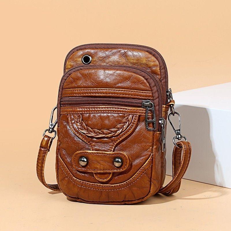 

2025 Винтажные сумки кроссбоди из мягкой кожи, с заклепками из ПУ, женская сумка-мессенджер на плечо, маленькие женские сумочки, кошельки для телефона, черные и коричневые