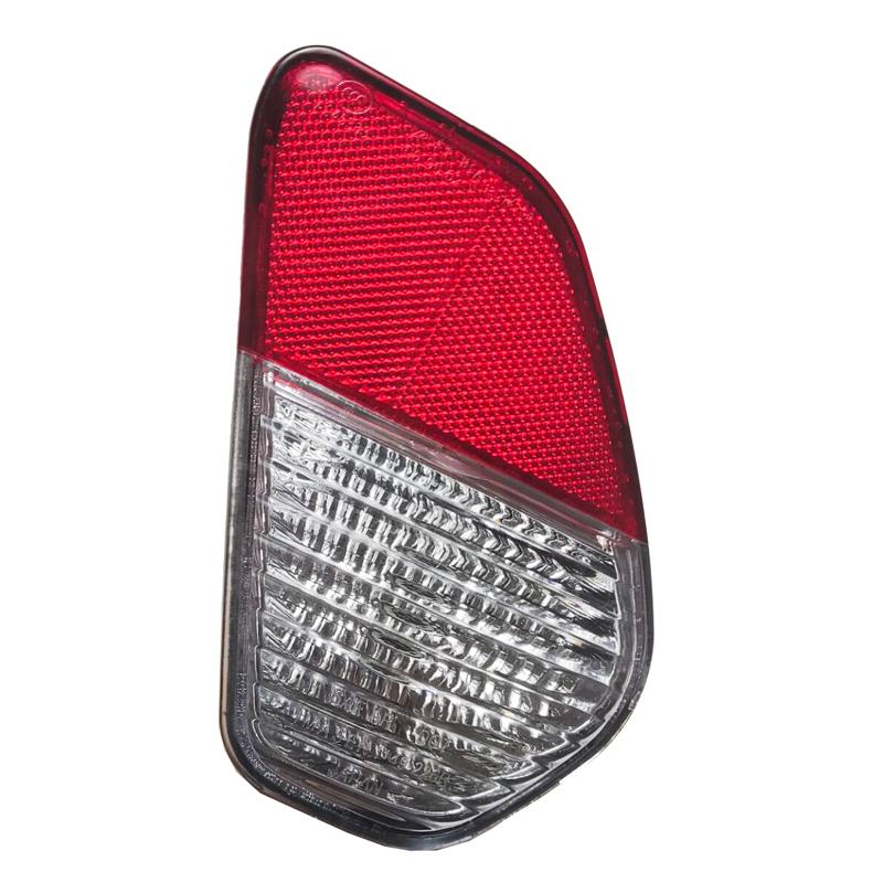 

A PIECE YI LAN FOR Mitsubishi Outlander 2016-2018 Rear Bumper Fog Reflector Lamp Taillight 8337A137 8337A136 RH