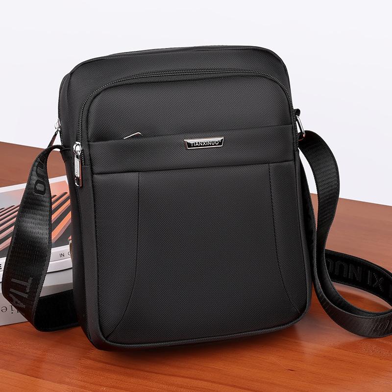 Leisure Travel Single-shoulder Bag - Simple, Fashionable, Lightweight and Multi-layered Crossbody Bag