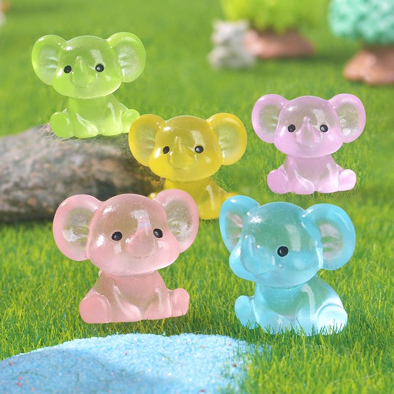 5 Pcs Lovely Elephant Small Miniatures Luminous Transparent Resin Animal Miniature Landscape Table Ornaments