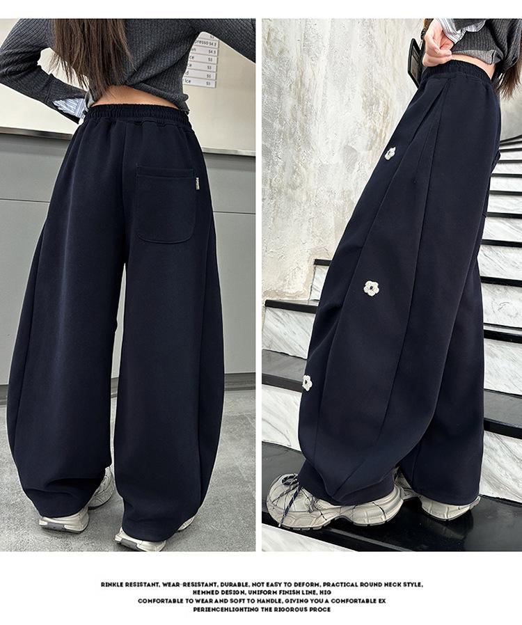 Stylowe spodnie dresowe dla dziewcząt na jesień 2025 z haftowanymi kwiatami