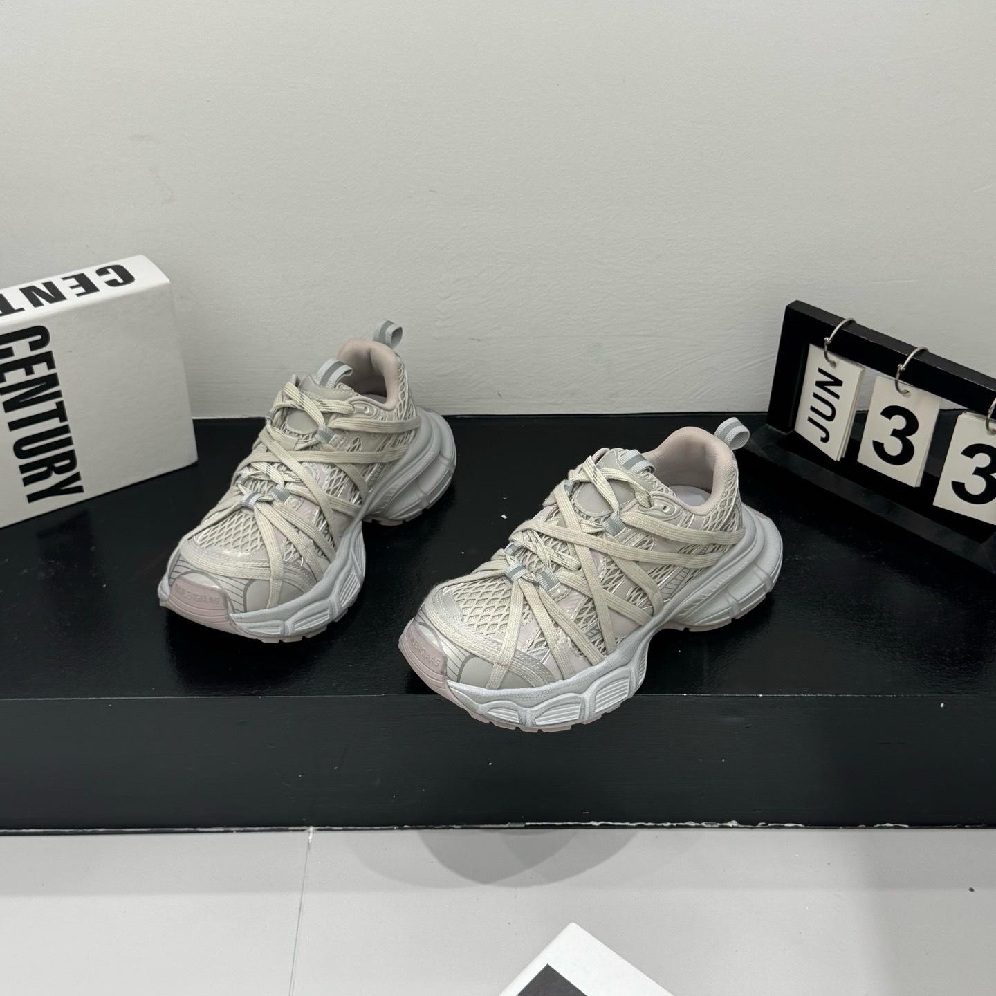 

Паутина толстая подошва ремешки папы обувь женская весна и лето новая сетчатая усиливающая воздухопроницаемая беговая спортивная повседневная обувь 35 шампанского