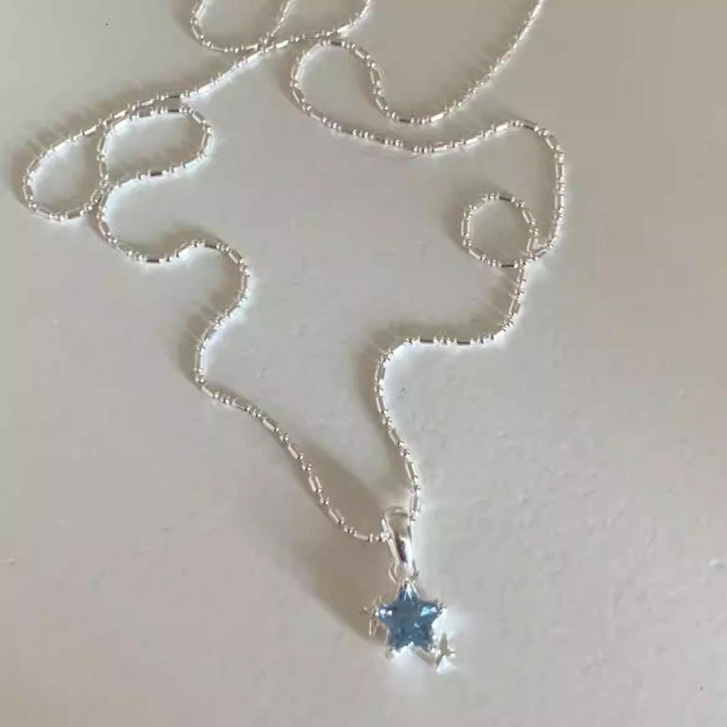 Blue Star Necklace - Women's Luxury Five-Pointed Star Clavicle Chain, Perfect Gift for Girlfriend or Best Friend.