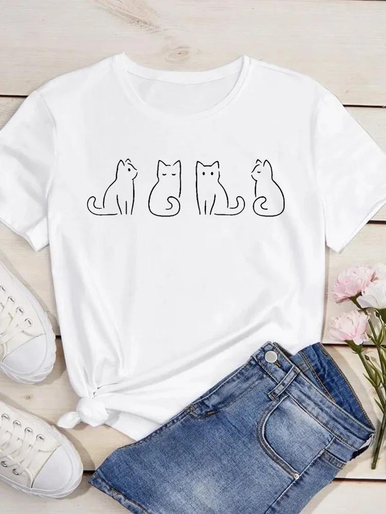 New Cute Love Heart Cat Print Women T-Shirt Casual Short Sleeve Top Summer Women's Clothing Cartoon Streetwear Y2k Clothes