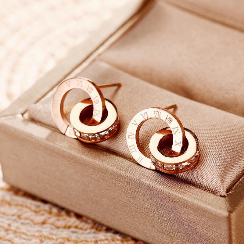Women's Luxury Roman Numeral Double Ring Necklace Set