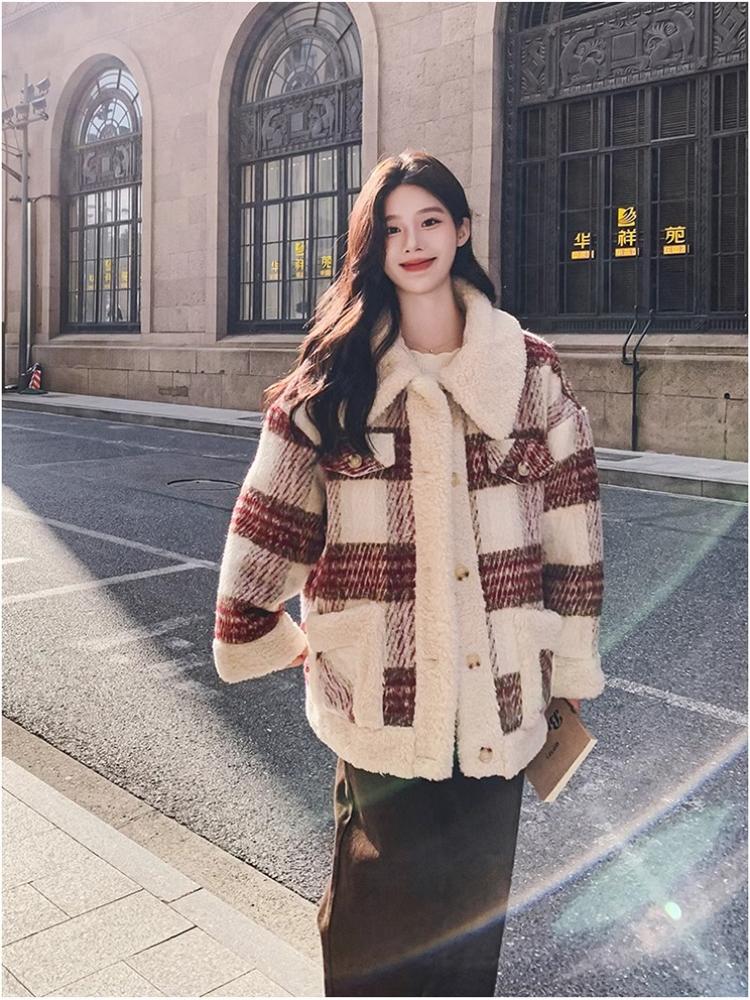 Korean Retro Checked Lambswool Jacket Women's 2026 Winter New Thickened Cotton Clothes Y2k Harajuku Sweet Button Plaid Jacket