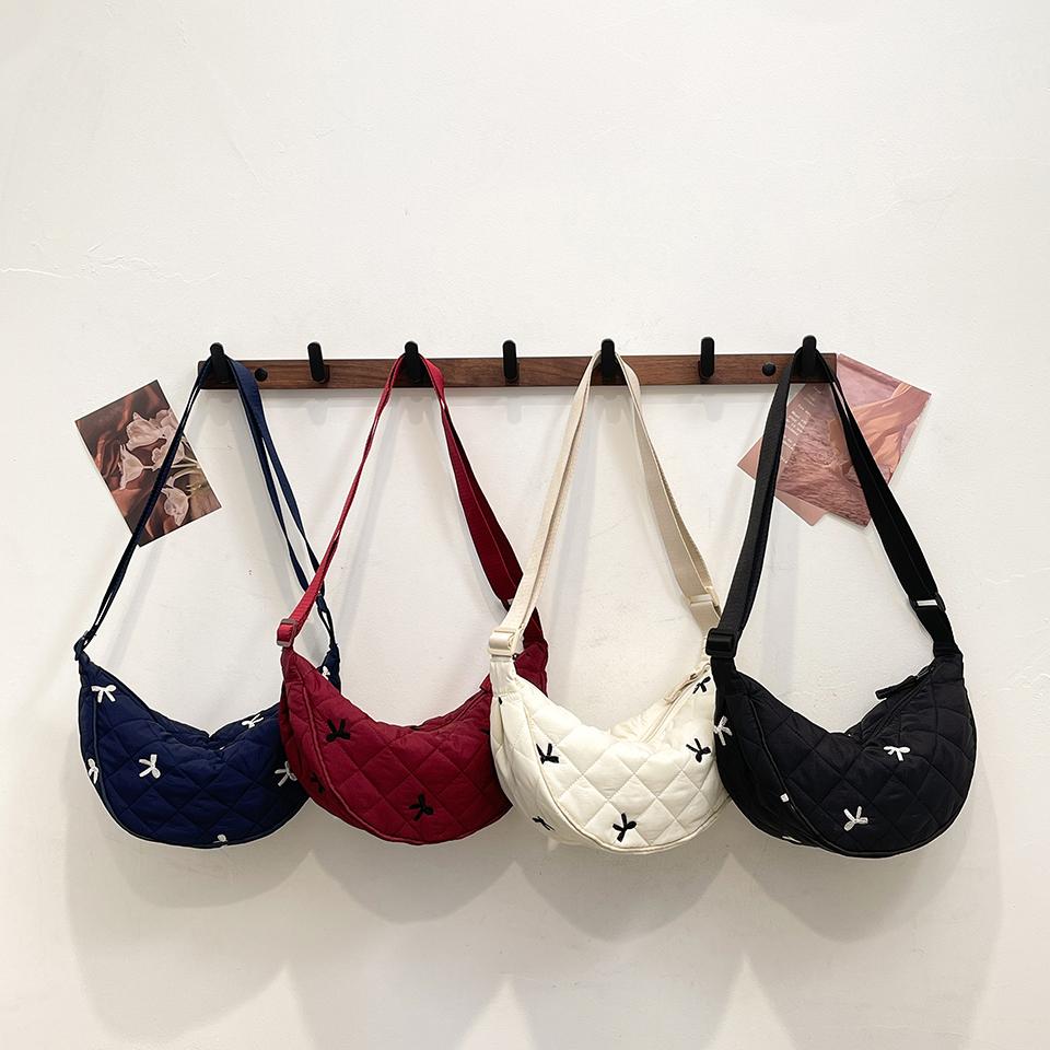 Stylish Dumpling Bag Adjustable Strap Fashi Hobo Sling Pack Trendy Half Mo Bag Outdoor Travel Bag Men & Women