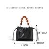 New fashionable versatile light luxury cloud bag design handbag, shoulder bag, crossbody bag, light luxury bucket bag
