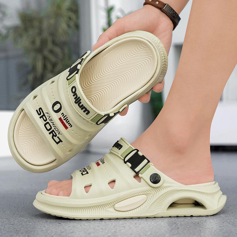 Sandals 2025 summer new fashion trend stepping on shit feeling two wear one-word drag couple travel wading beach shoes