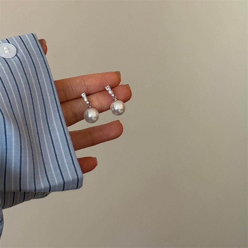 Shijia quality round pearl silver needle earrings with diamonds, temperament earrings.