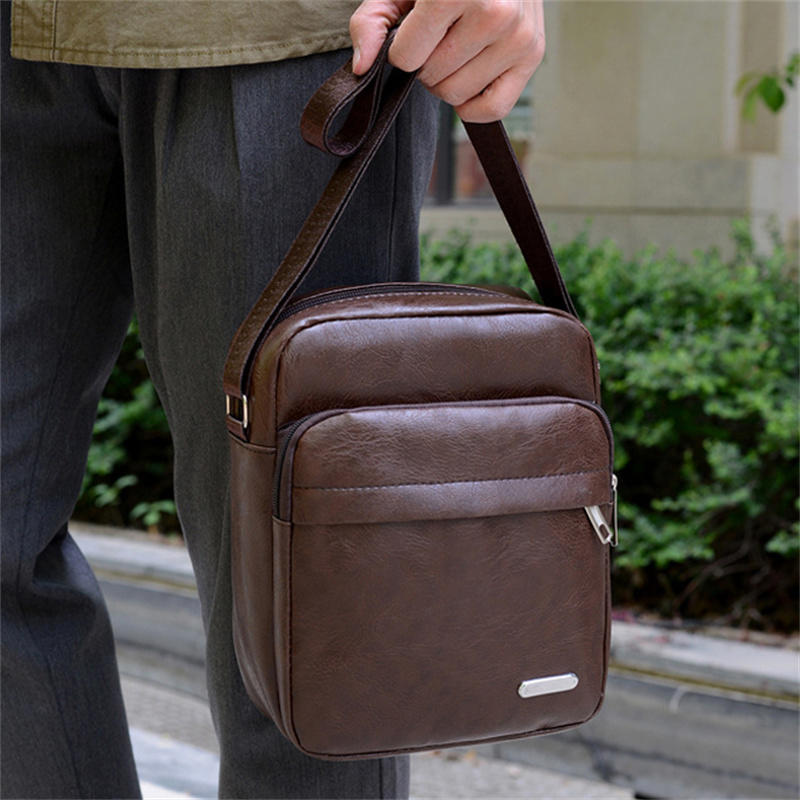 Men's Retro Crossbody Shoulder Bag Large Capacity Lightweight Business Messenger Bag for Travel Trip