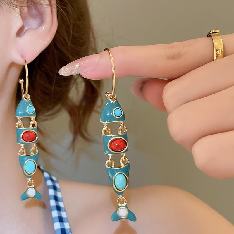 Vintage Ethnic Blue Red Enamel Fish Tassel C Shaped Long Hoop Earrings Women Gold Plated Alloy Casual Party Jewelry