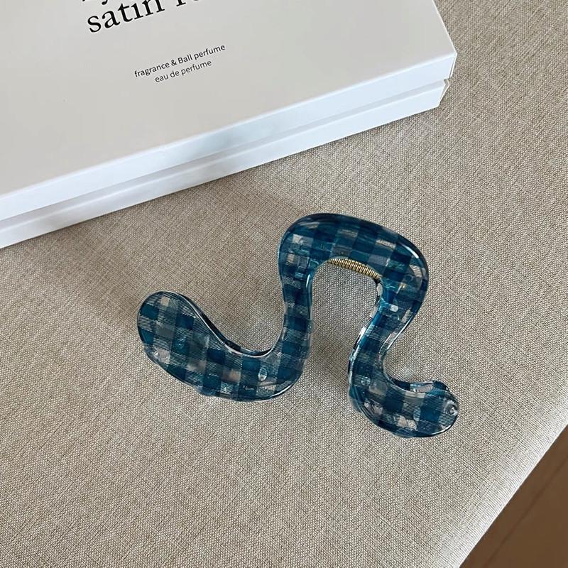 Polka Dot Frangipani Claw Clip - Elegant Half-Up Hair Accessory