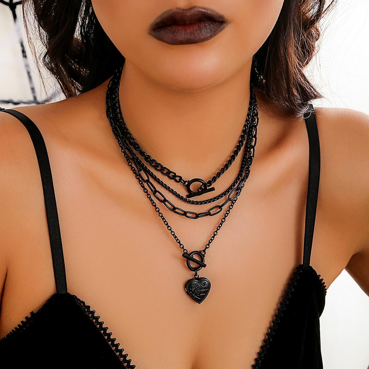 Salircon Punk Black Spray Paint Multi layered Chain Choker Fashion Star Heart Shaped Pendant Necklace Women s Aesthetic Jewelry