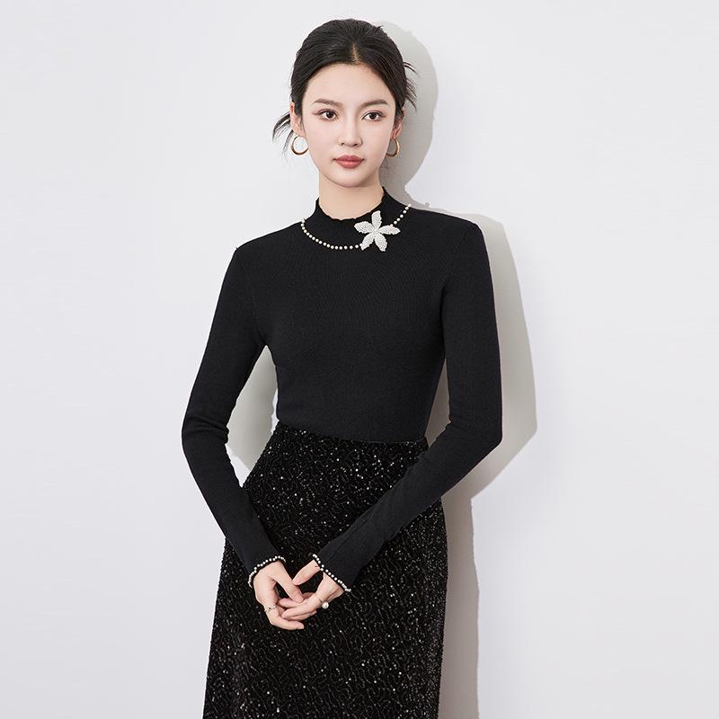 

Elegant Beaded Semi-High Neck Sweater with 3D Floral Design One Size чёрный