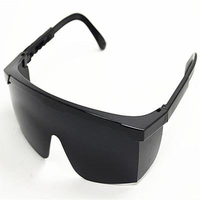 Occhiali Protettivi Unisex: Anti-schizzo, Anti-saliva, Anti-appannamento, Antivento, Antipolvere, per Ciclismo e Sicurezza sul Lavoro.