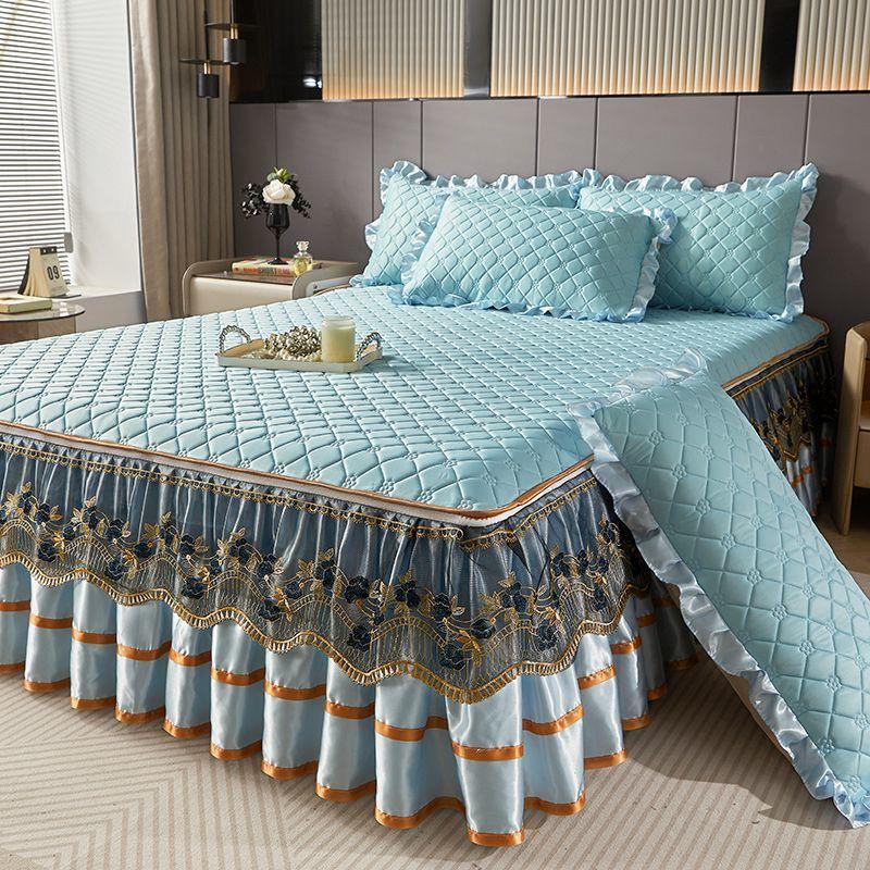 3pcs Bedroom Set High-End Crystal Velvet Bed Skirt Three-Piece Set with Thick Lace Trim, Korean Princess Style Warm and Non-Slip Mattress Cover