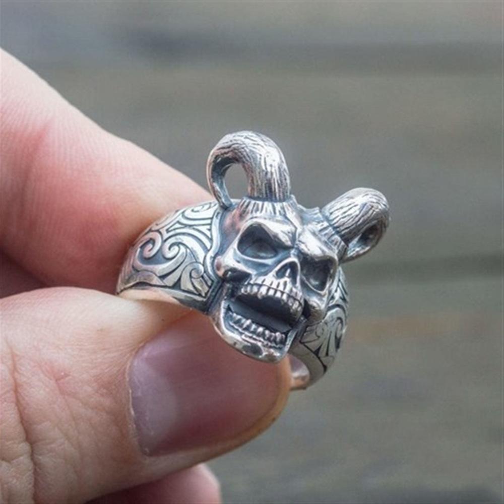 European and American Punk Retro Pointed Devil Skull Ring Sheep Head Ring