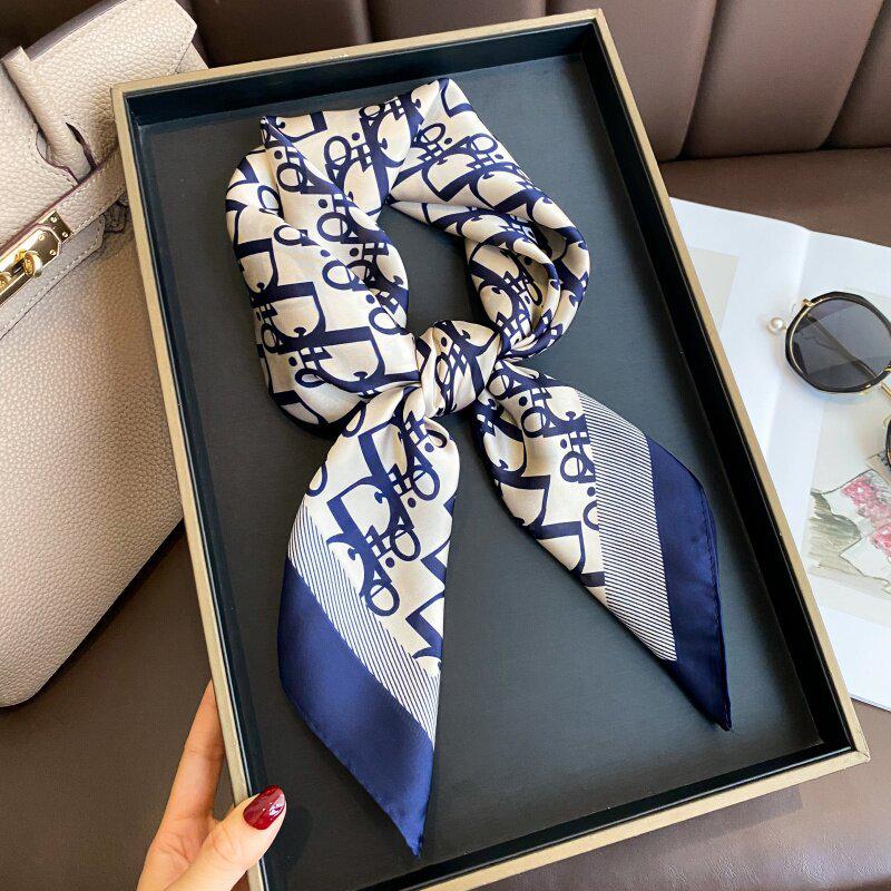 70 cm Beržų Miško Šilko Mišinio Šalikas: Moteriška pavasario/vasaros kvadratinė skarelė aliejinės tapybos stiliumi