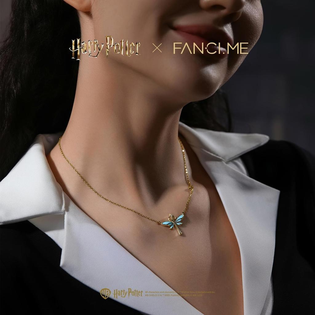 x Harry Potter Official Collaboration Flying Key Necklace - Luminous, Glow-in-the-Dark, Gold Plated, Silver, Harry Potter Exclusive Box - Perfect for