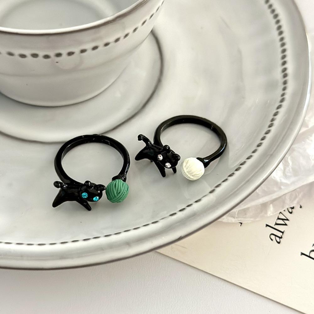 

Cartoon Black Cat Hairball Ring Trendy Adjustable Ring Funny Joint Rings Girls белый