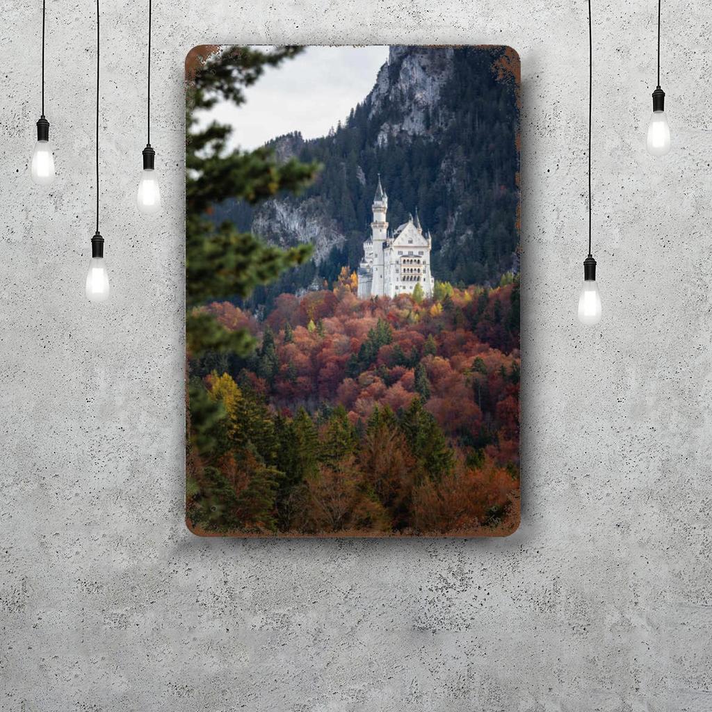 Neuschwanstein Castle Vintage Metal Tin Signs Posters Decor Retro Metal Plaque Wall Art Decor for Garage Bar