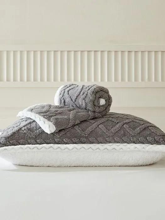 Pillowcase 50x70 cm 2 pcs cotton, velvet, black and grey, white
