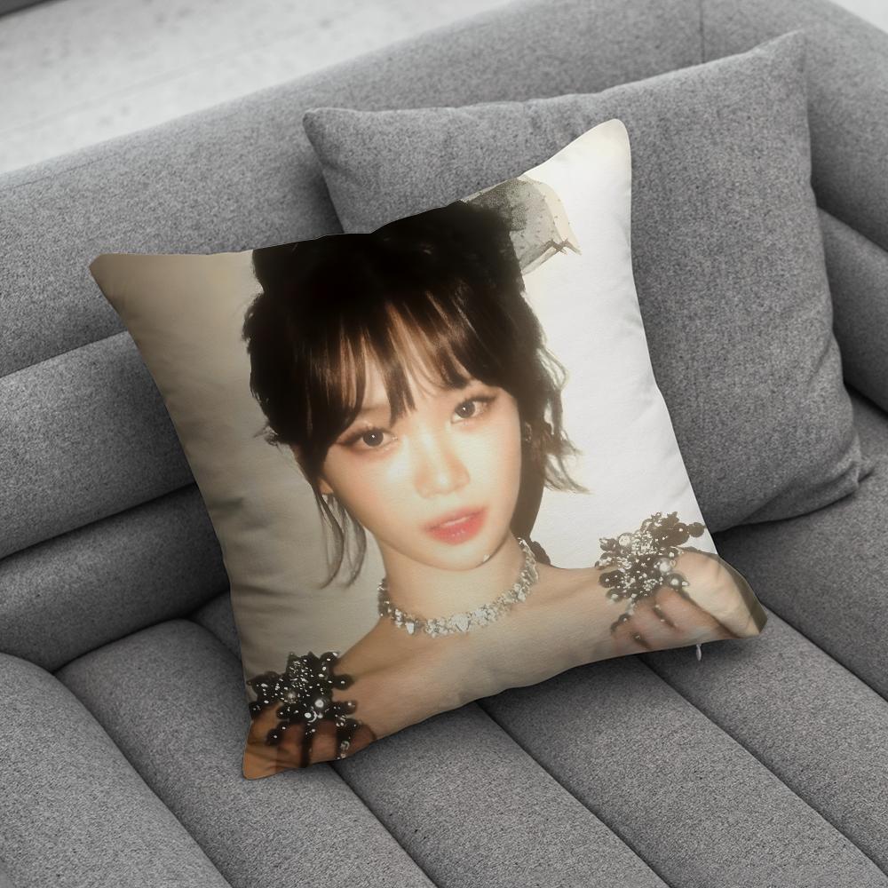 CChaewon LLesserafimSS Pillow Case Soft Cushion Cases for Farmhouse Sofa Decor Home Decorations and Protector
