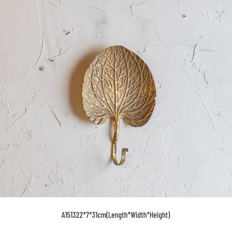 Bohemian Leaf-Shaped Wall Hanging for Bedroom or Christmas Décor