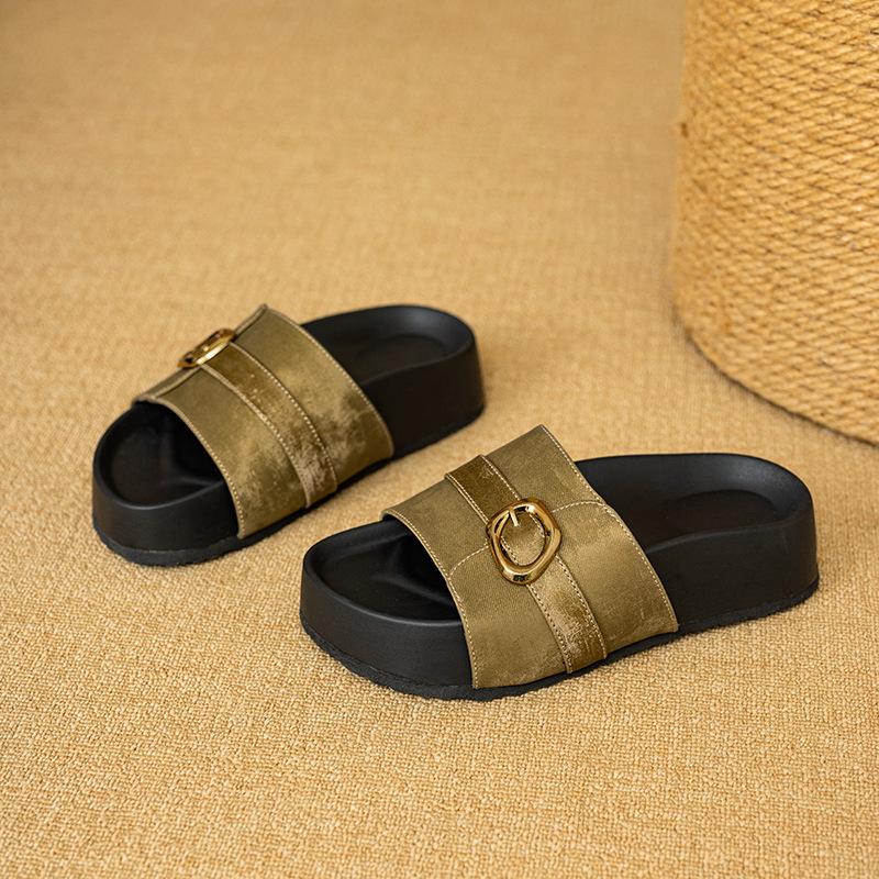 

Thick-bottomed cool slippers for women s outer wear 2025 new summer round-headed open-toed casual belt buckle versatile one-word slippers 40